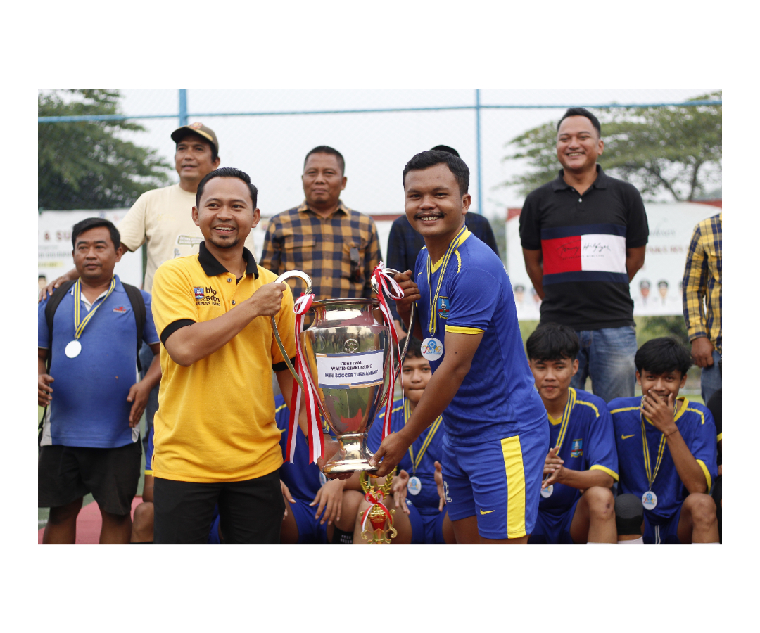 penutupan-turnamen-mini-soccer-tingkat-kecamatan-waringinkurung